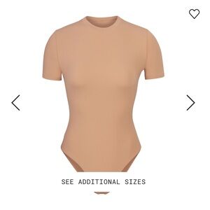 Skims T-shirt bodysuit